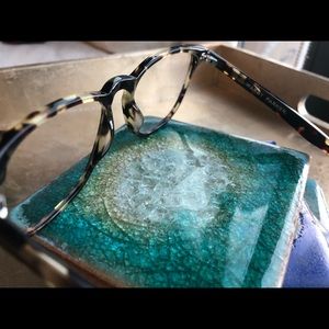 Warner Parker Vaughn frames (medium)